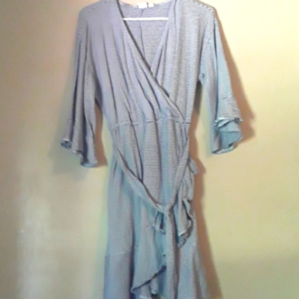Gap navy blue and white dress